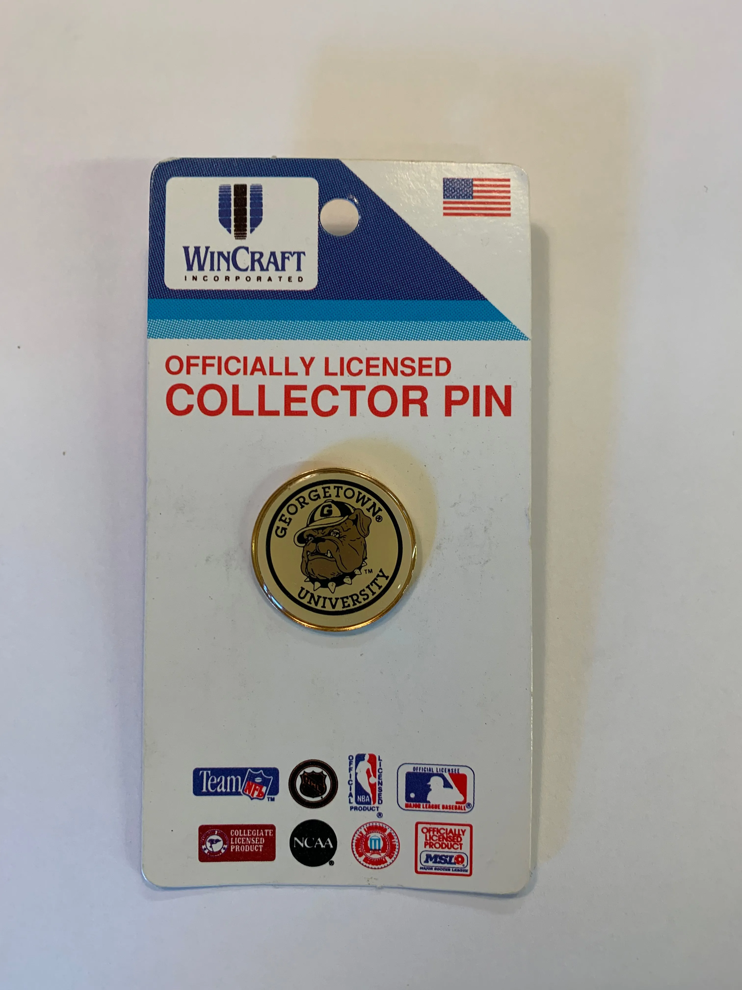 Vintage 1990's Georgetown Athletics Souvenir Lapel Pin Jack The Bulldog Wincraft NOS